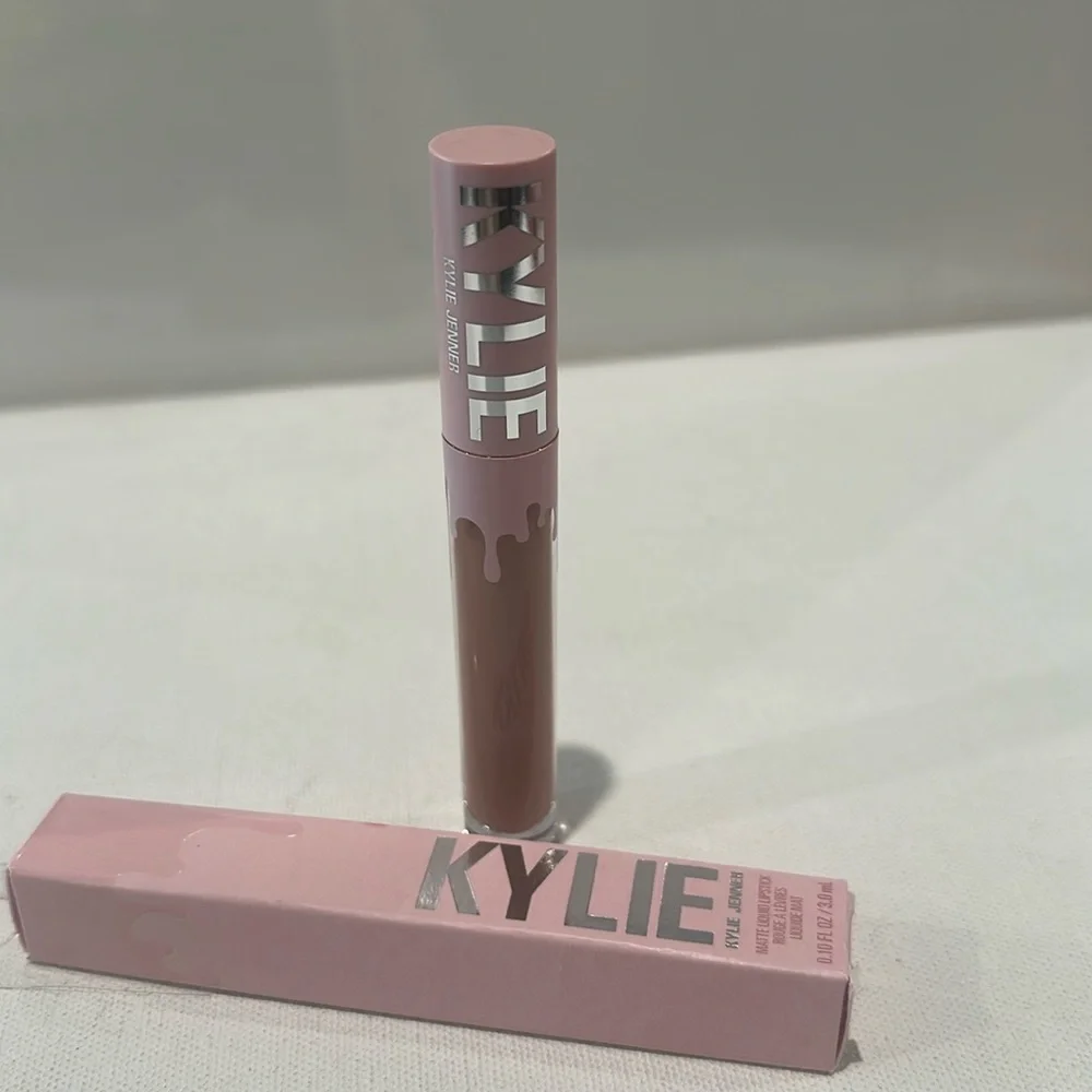 Kylie Jenner Matte Liquid Lipstick. No 308 Built To Last Matte.